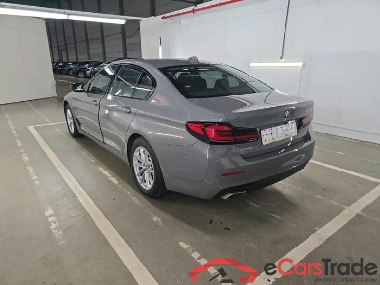 BMW 5 Reeks Berline 5 Reeks Berline 520e 150kW (PHEV) 150kW/204pk  4D/P Auto-8 #3