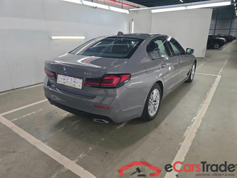 BMW 5 Reeks Berline 5 Reeks Berline 520e 150kW (PHEV) 150kW/204pk  4D/P Auto-8 #4