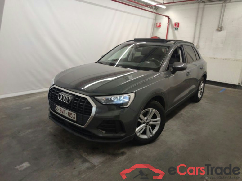 Audi Q3 35 TDI S Tronic Business Edition 5d
