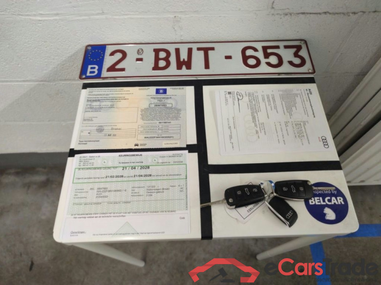Audi Q3 35 TDI S Tronic Business Edition 5d #4