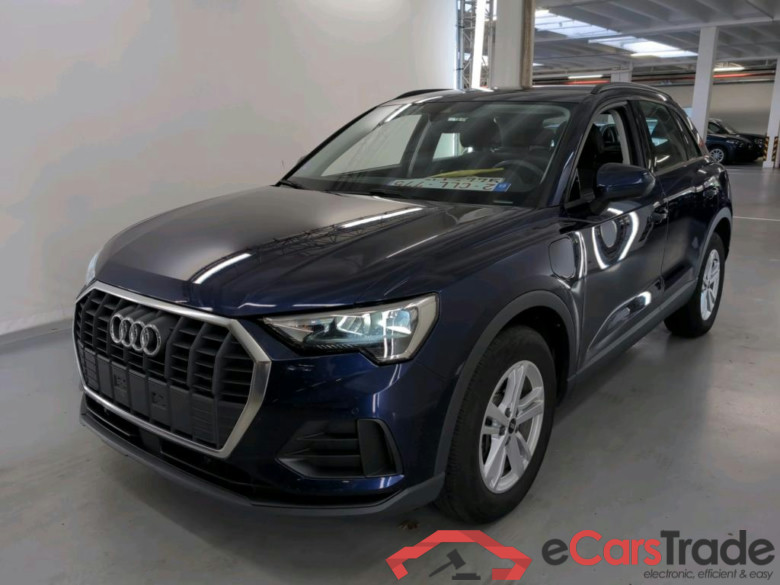 AUDI Q3 1.4 45 TFSI E S TRONIC #1