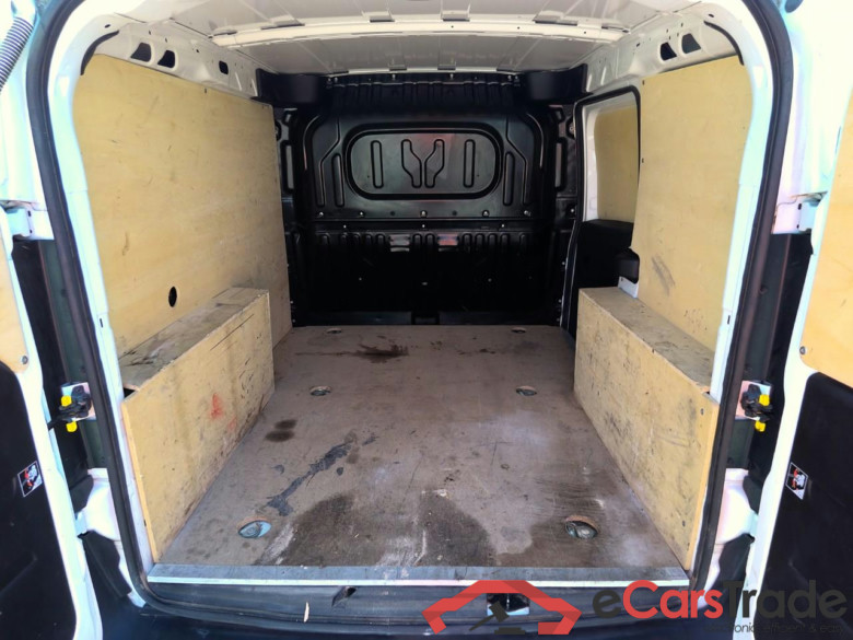 DOBLO CARGO 1.6MJT 105 BUSI #6