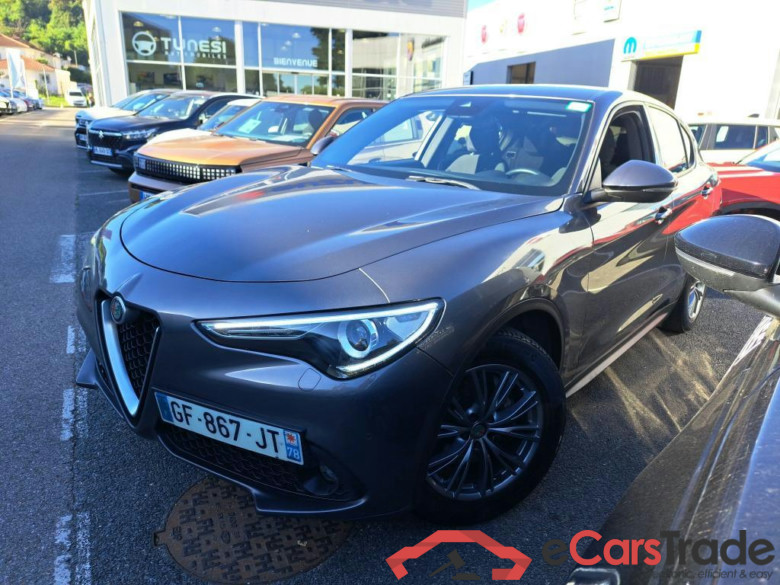Alfa Romeo Stelvio 2.2d Aut. Xenon ACC Navi KeylessGo Camera Klima PDC ...