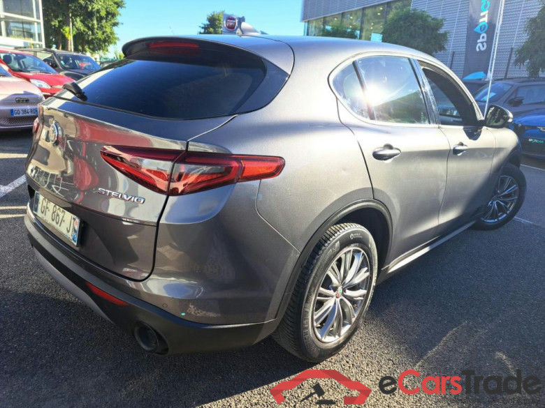 Alfa Romeo Stelvio 2.2d Aut. Xenon ACC Navi KeylessGo Camera Klima PDC ... #3