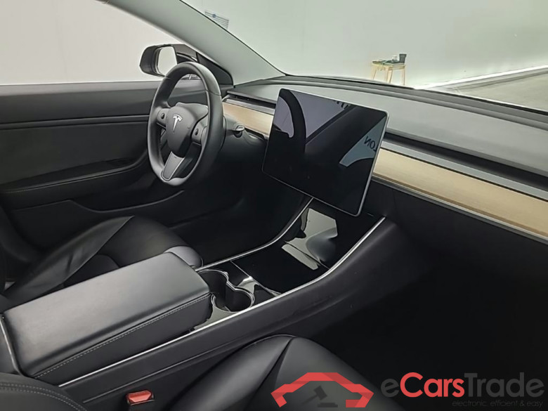 Tesla Model 3 Standard Range Plus RWD 4D 211kW #6