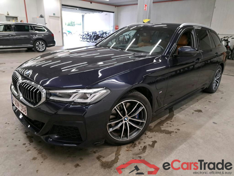 BMW - BMW 5 TOURING 530e 292PK M port Pack Comfort & Safety & Dakota Sport Seats & Pack Business & Seats Heated Front & Rear & Trialer Towing Hook & Parking Assistant Pack * HYBRID *