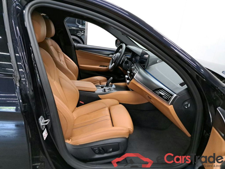 BMW - BMW 5 TOURING 530e 292PK M port Pack Comfort & Safety & Dakota Sport Seats & Pack Business & Seats Heated Front & Rear & Trialer Towing Hook & Parking Assistant Pack * HYBRID * #3