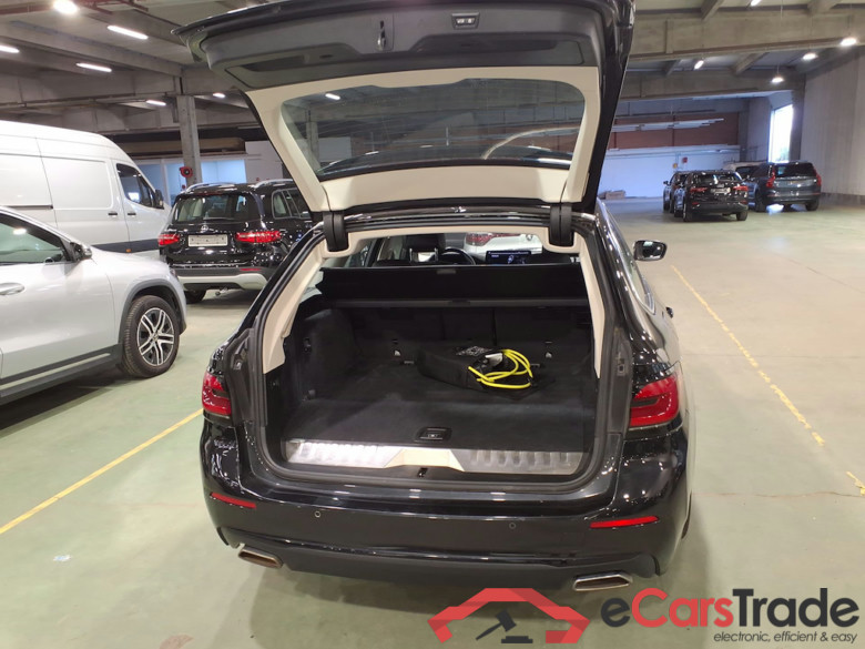 BMW 5 SERIES TOURING 2.0 520E TOURING AUTO #3