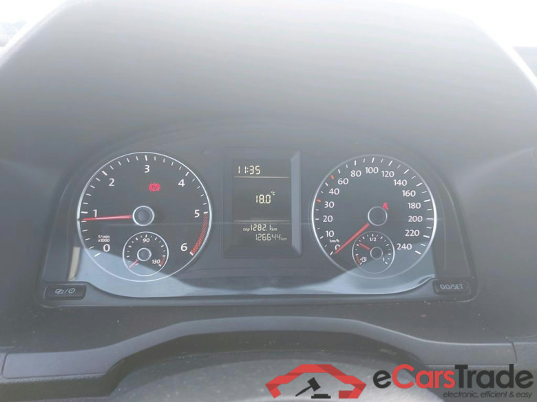 VOLKSWAGEN Caddy / 2015 / 4P / furgón derivado de turismo Business 2.0 TDI 55kW (75CV) BMT #4