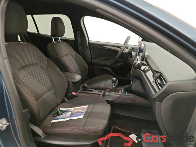 Ford Focus 1.0 EcoBo Hybr 125pk ST-Line X Bus Wagon 5d #3