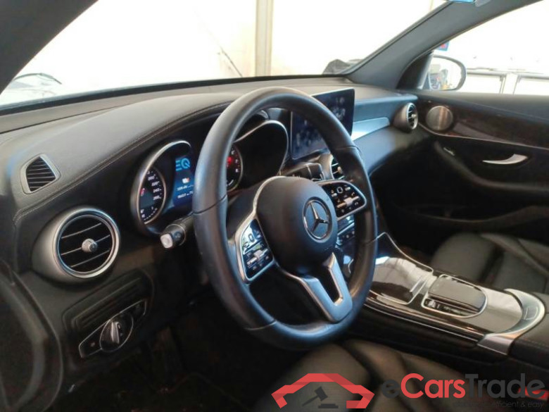 Mercedes GLC 300e Coupe Plug-In Hybrid 4Matic Aut. Pano LED Navi Sport-Leather KeylessGo Camera Klima PDC ... #5