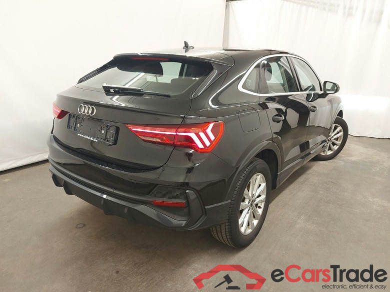 Audi Q3 Sportback 45 TFSI e S tronic 5d #2
