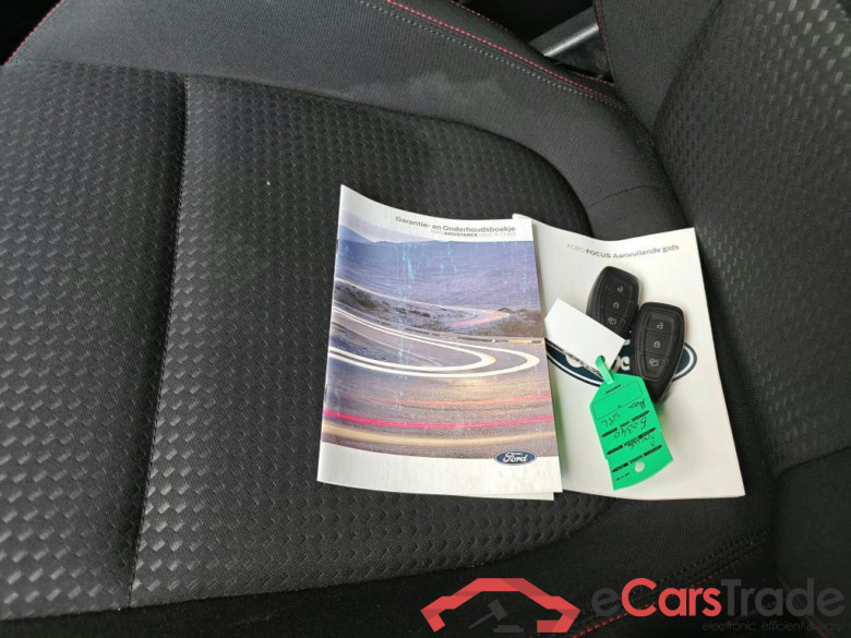 FORD Focus Wagon 91 kW #6