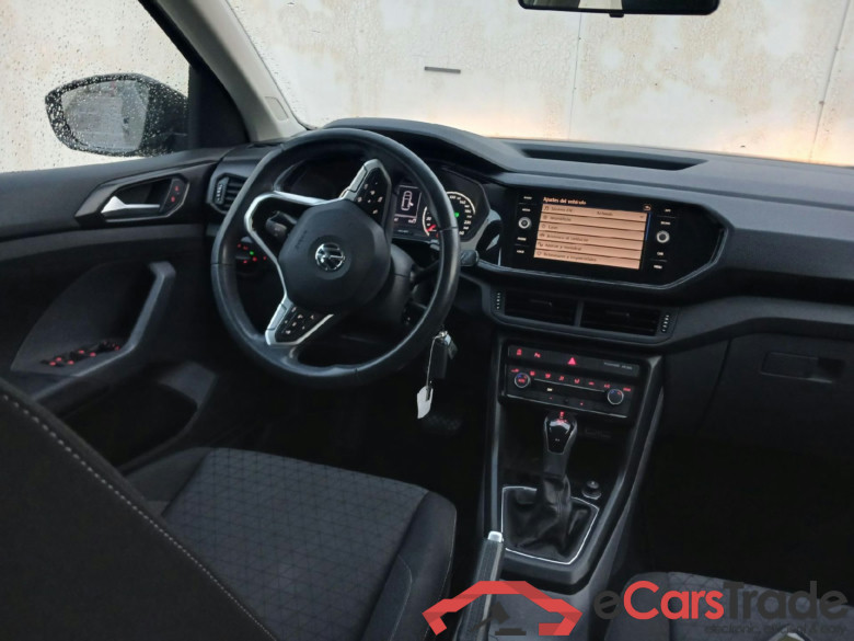 VOLKSWAGEN T-Cross / 2018 / 5P / todoterreno Advance 1.0 TSI 85kW (115CV) DSG (AC) #3