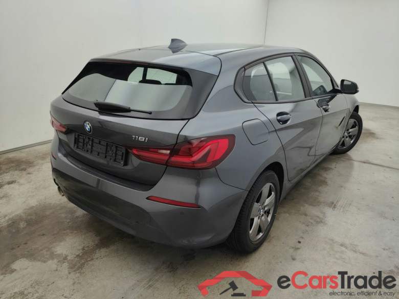 BMW 1 Reeks Hatch 118i (103 kW) 5d #2