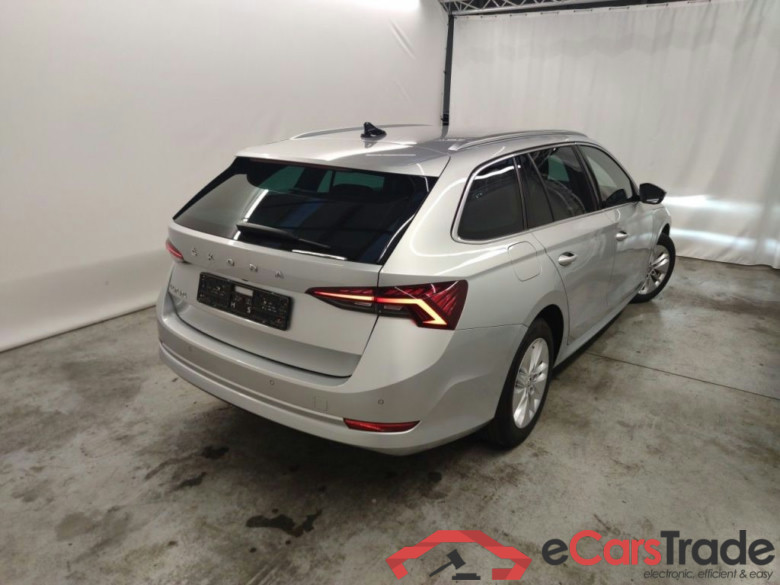 SKODA OCTAVIA COMBI DIESEL - 2020 2.0 CR TDi 115 Clever DSG 5d #2