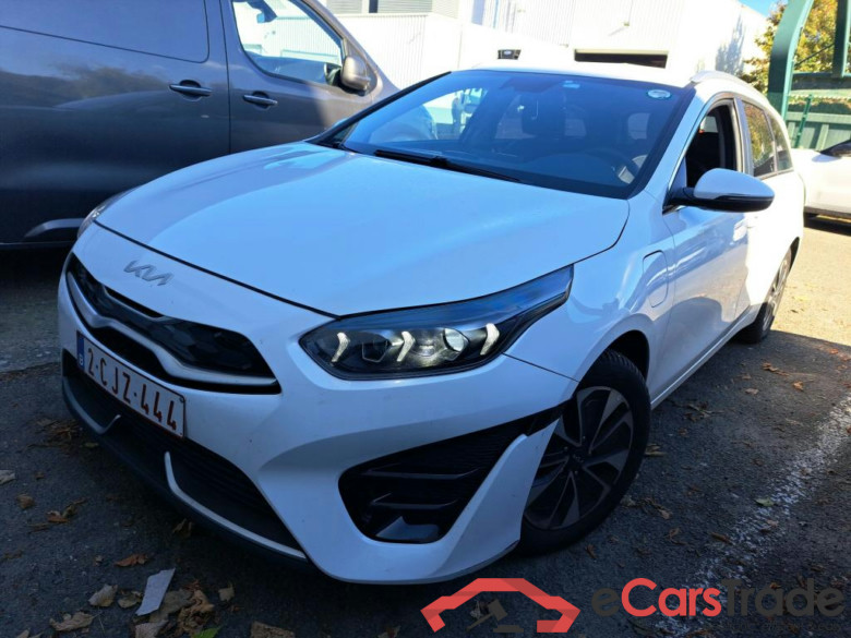 KIA - KIA CEED SPORTSWAGON 1.6 GDi PHEV 141PK DCT Business Line & Pack Lounge & Convenience & Towing Hook  * HYBRID *