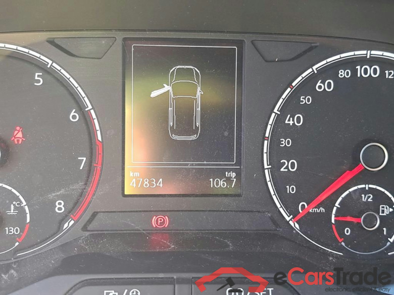 VOLKSWAGEN T-Cross / 2018 / 5P / todoterreno Advance 1.0 TSI 85kW (115CV) DSG (AC) #5