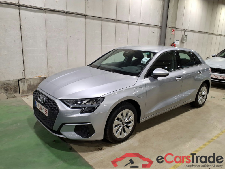 AUDI A3 SPORTBACK 1.4 40 TFSI E S TRONIC SPORTB ATTRACTION