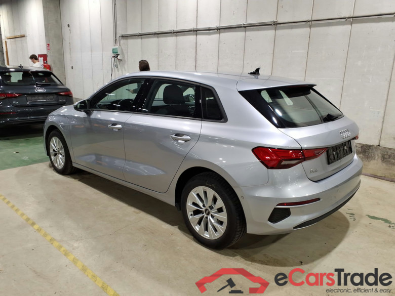 AUDI A3 SPORTBACK 1.4 40 TFSI E S TRONIC SPORTB ATTRACTION #2