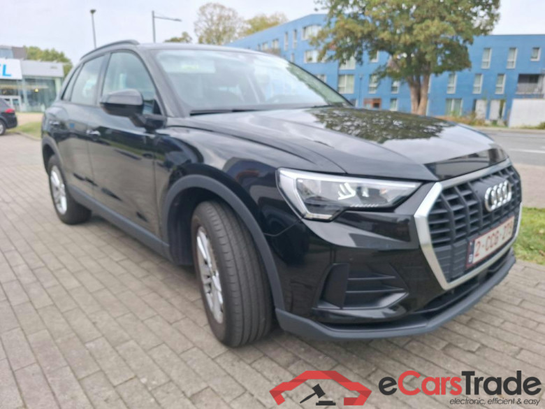 AUDI Q3 1.4 45 TFSI E S TRONIC #2