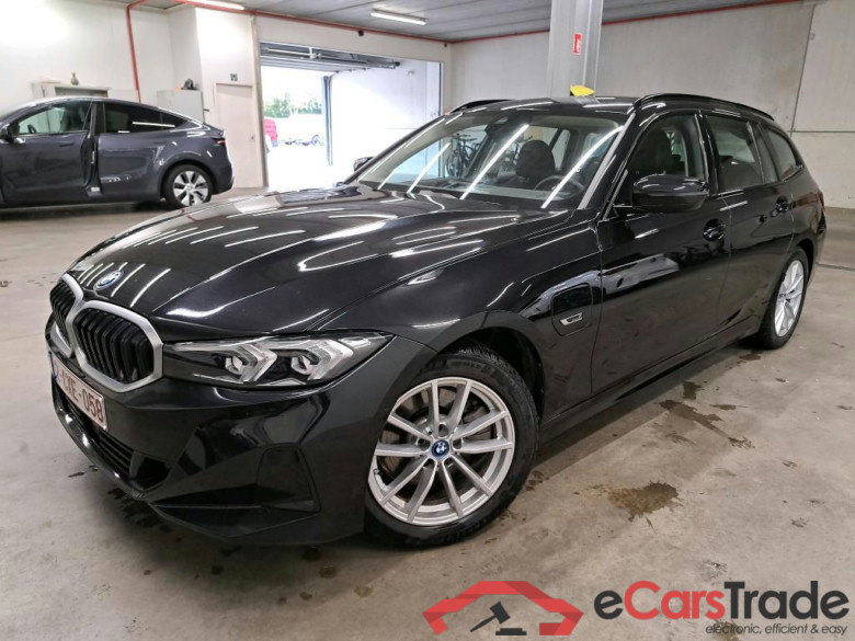 BMW - BMW 3 TOURING 320e 204PK With Vernasca Heated Sport Seats & Active Cruise & Driving Assistant & Parking Assistant Pack  * HYBRID * #1