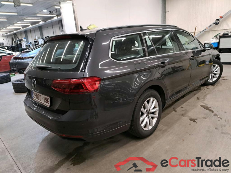Volkswagen Passat Variant 2.0 TDI Style Aut. LED-Matrix ACC Navi Sport-Seats KeylessGo Klima PDC ... #2