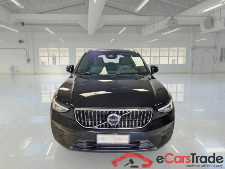 VOLVO XC40 / 2021 / 5P / SUV T4 RECHARGE PLUG-IN AUTO CORE #6