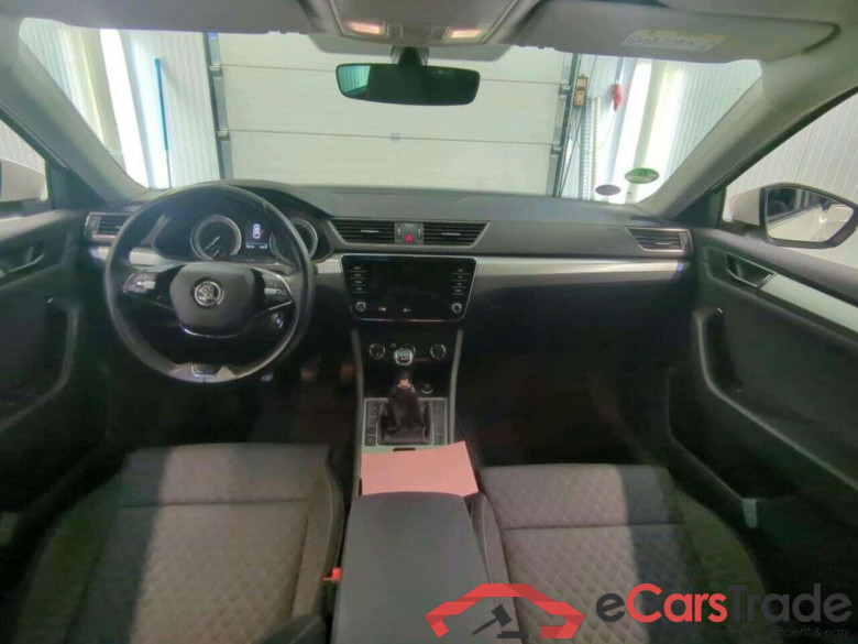 SKODA Superb Combi 1.5 TSI Business Ed. #3