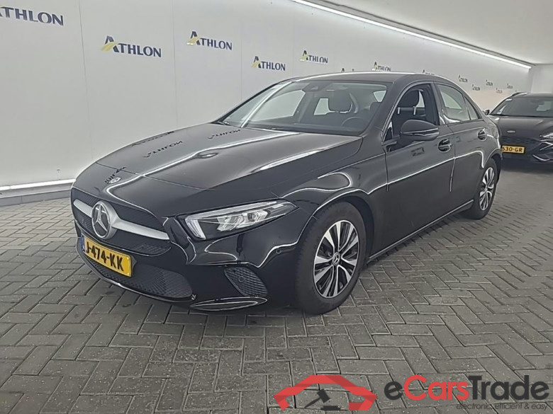 MERCEDES-BENZ A-Klasse Limousine A 180 d 7G-DCT Business Solution 4D 85kW