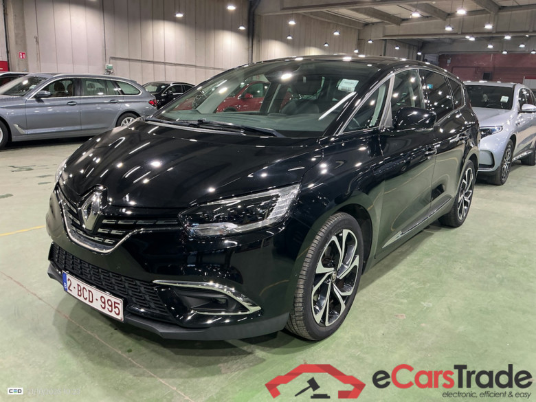 RENAULT ScUnic 1.3 TCE 140 BLACK EDITION