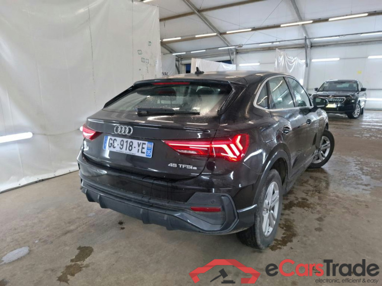 AUDI Q3 Sportback / 2019 / 5P / SUV 45 TFSI E 245 S TRONIC BUSINESS LINE #4