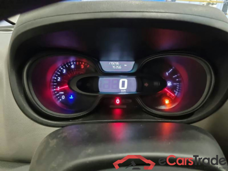 RENAULT TRAFIC / 2014 / 4P / FURGONE FG L1 H1 T29 1.6 DCI 145CV SeS ICE #4