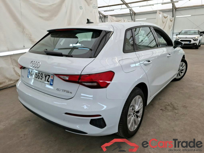 AUDI A3 Sportback / 2020 / 5P / Berline 40 TFSI e 204 S Tronic SB #4