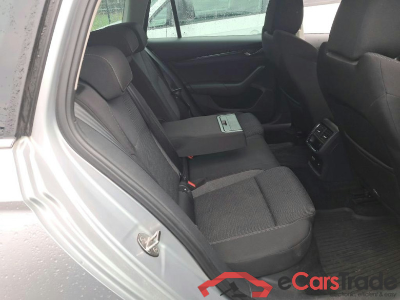SKODA Octavia 2.0 CRTDI 110KW DSG7 CLEVER #6