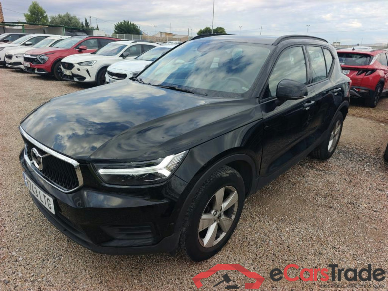 VOLVO XC40 / 2017 / 5P / todoterreno 1.5 T3 Momentum Core Auto