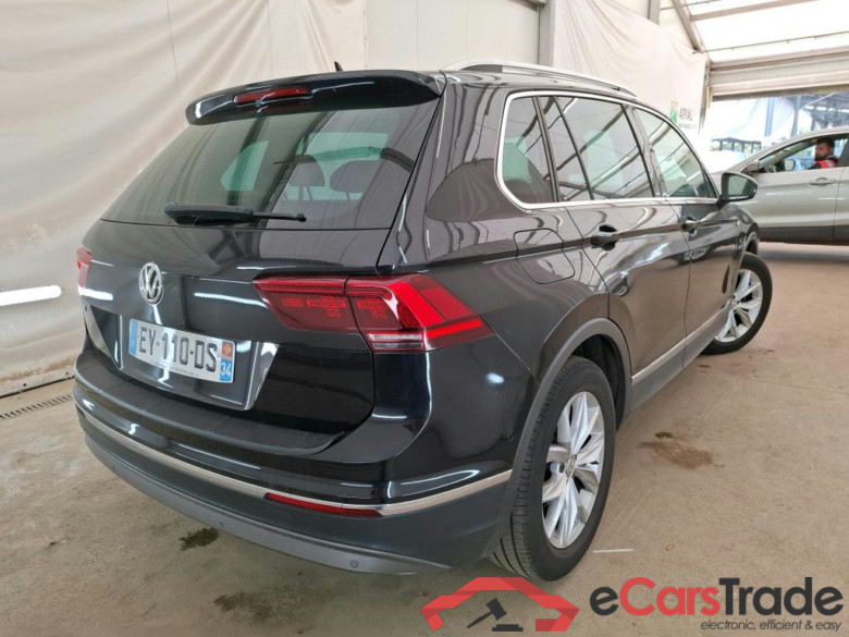 VOLKSWAGEN Tiguan 5p SUV 2 0 TDI 150 DSG7 Carat #3