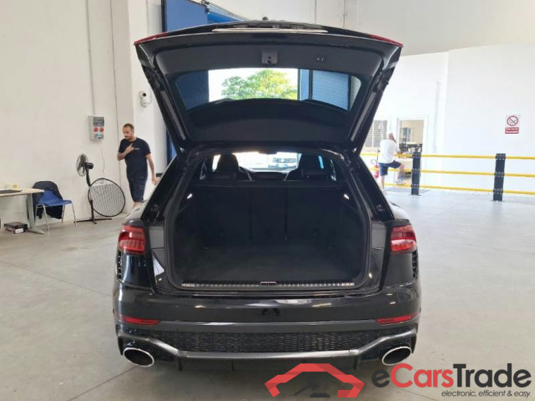 AUDI RSQ8 / 2018 / 5P / SUV RSQ8 #5