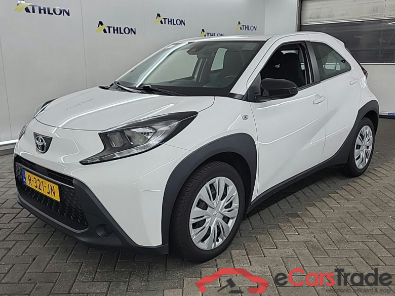 TOYOTA Aygo X 1.0 VVT-I MT play 5D 53kW #1