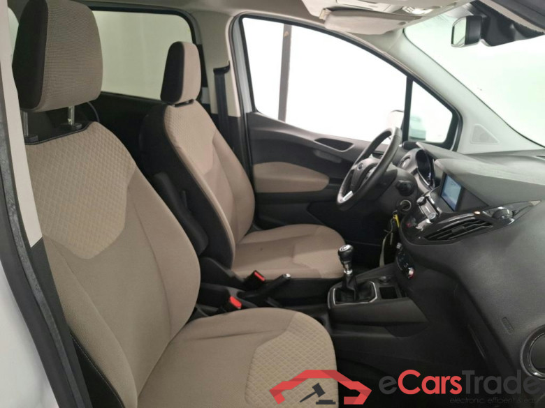 FORD Tourneo Courier / 2018 / 5P / monospace 1.5 TDCI 75 TITANIUM #6