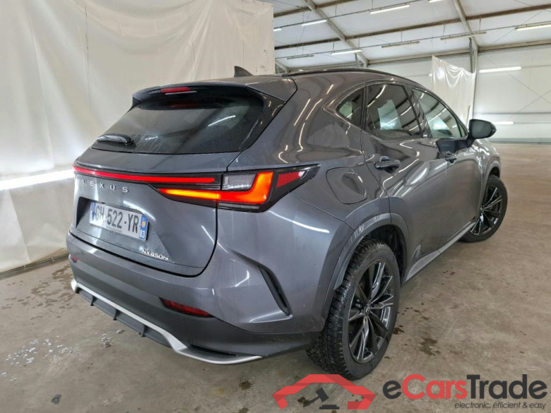 LEXUS NX / 2021 / 5P / SUV 450H+ 4WD F SPORT Executive #4