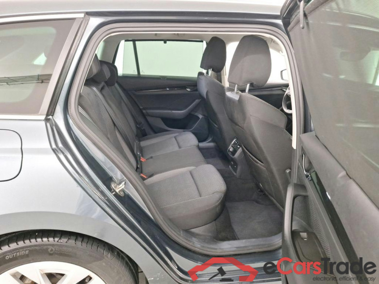 SKODA Octavia 2.0 CRTDI 85KW DSG7 AMBITION #6