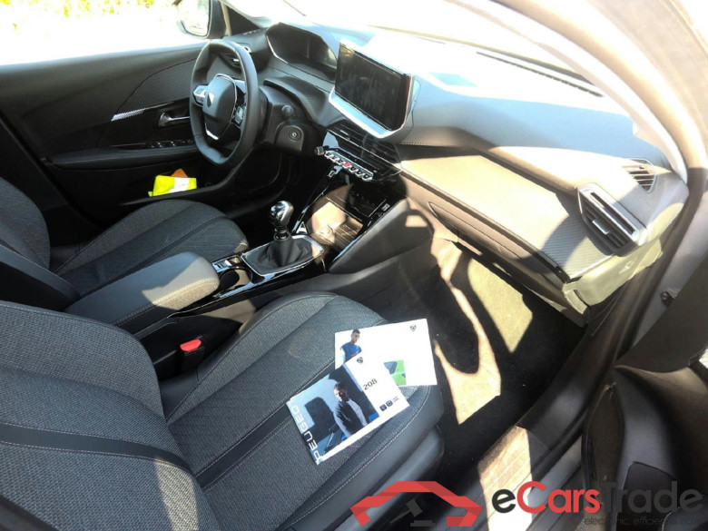 Peugeot 208 Allure 100 S&S BVM6 #3