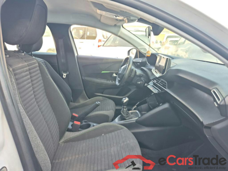 PEUGEOT 208 / 2023 / 5P / berlina con portón Active Puretech 100 #6