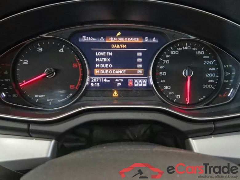 AUDI Q5 / 2020 / 5P / SUV 40 TDI BUSINESS QUATTRO S TRONIC #4