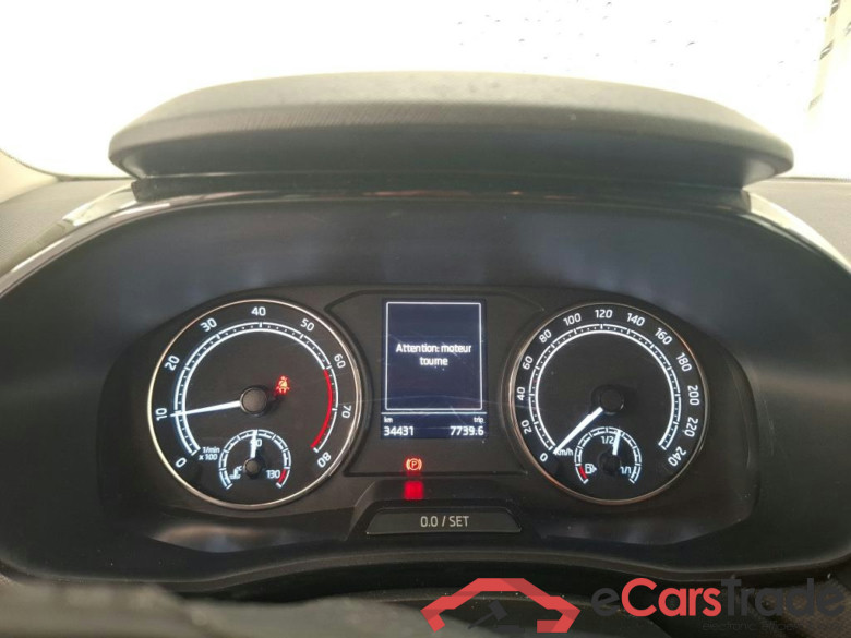 Fabia Ambition 1.0 MPI 80CV BVM5 E6d #6
