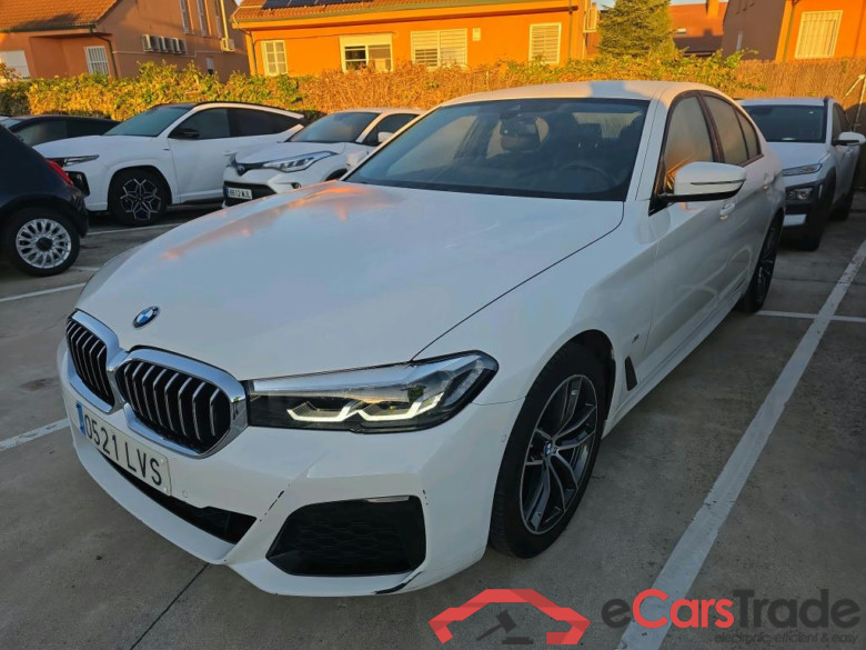 BMW Serie 5 / 2020 / 4P / sedán 520dA xDrive