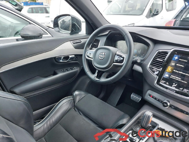 VOLVO XC90 / 2019 / 5P / todoterreno 2.0 T8 AWD Recharge R-Design Auto #3