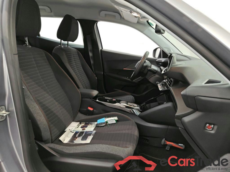Peugeot e-2008 Active Pack EV 50kWh 136 5d #3